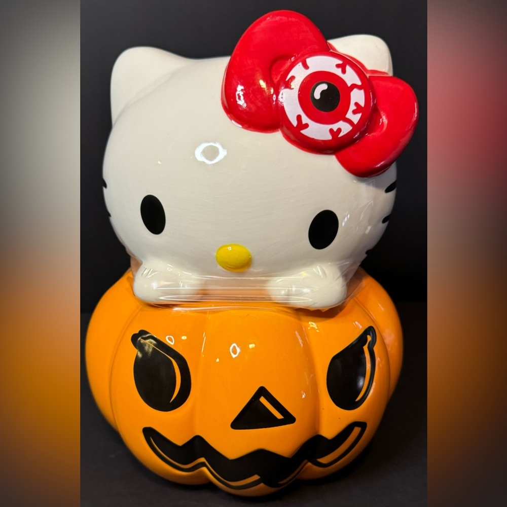 Halloween HELLO KITTY Ceramic PUMPKIN Bow/ Red Eye COOKIE JAR New 2024